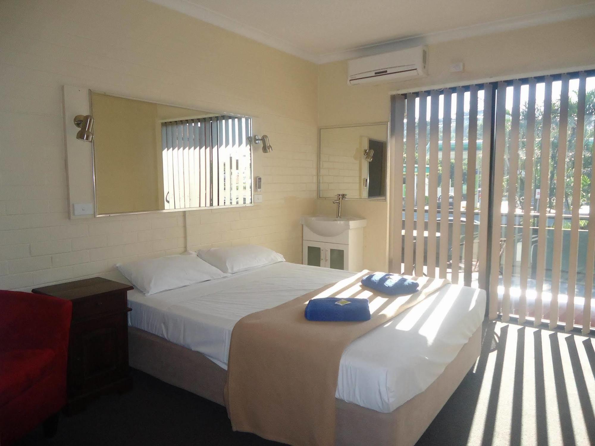 Kingsford Riverside Inn Brisbane Exterior foto