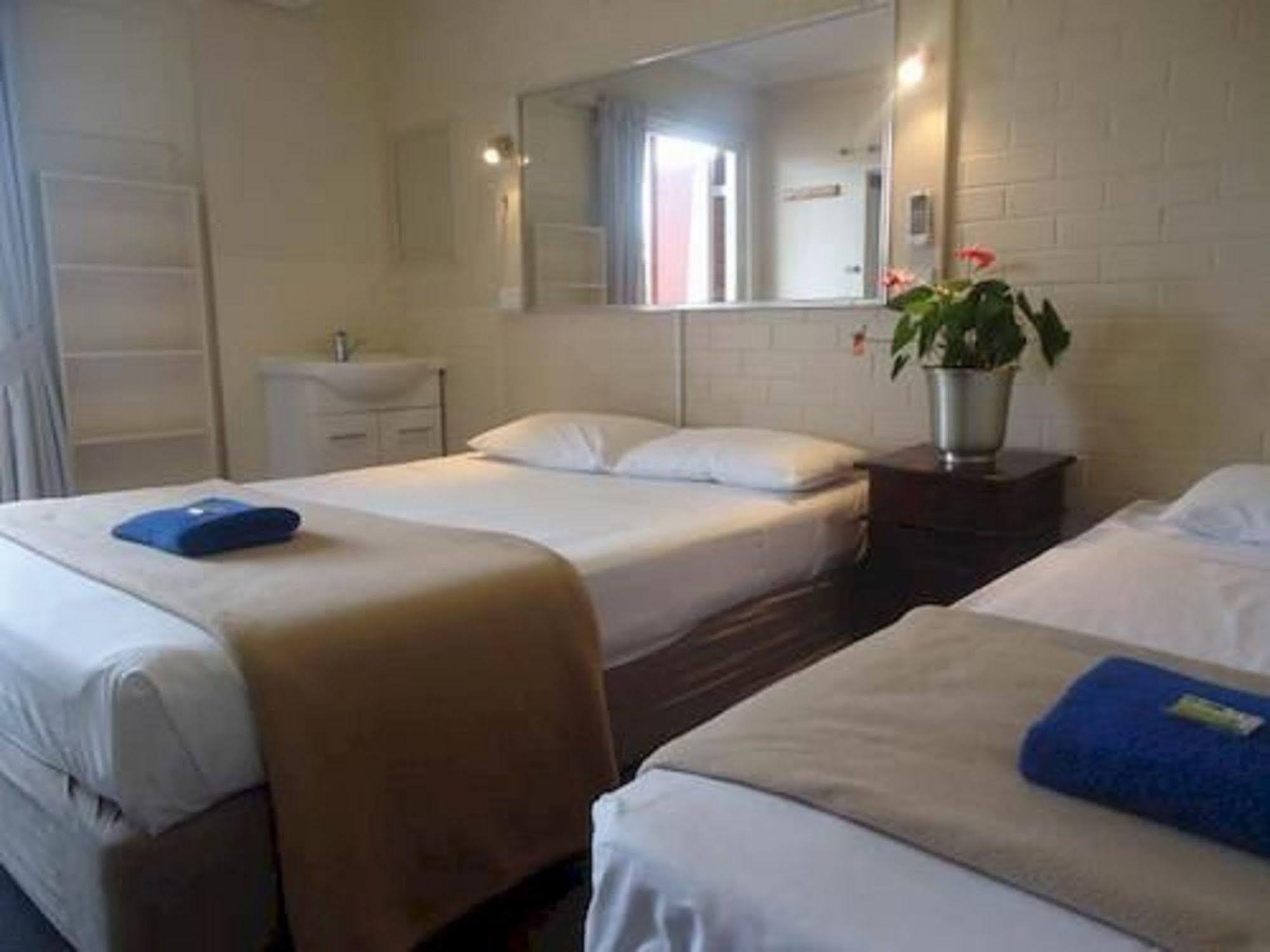 Kingsford Riverside Inn Brisbane Exterior foto