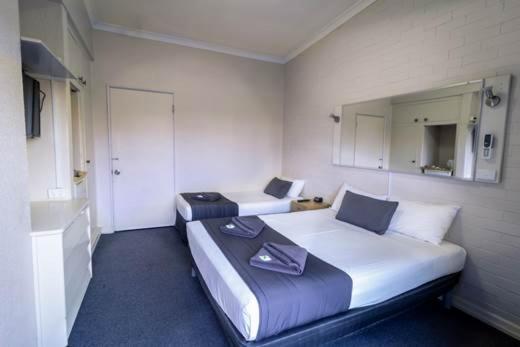 Kingsford Riverside Inn Brisbane Exterior foto