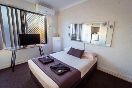 Kingsford Riverside Inn Brisbane Exterior foto